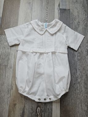 Feltman Bros Size 6 Months White Creeper Bubble